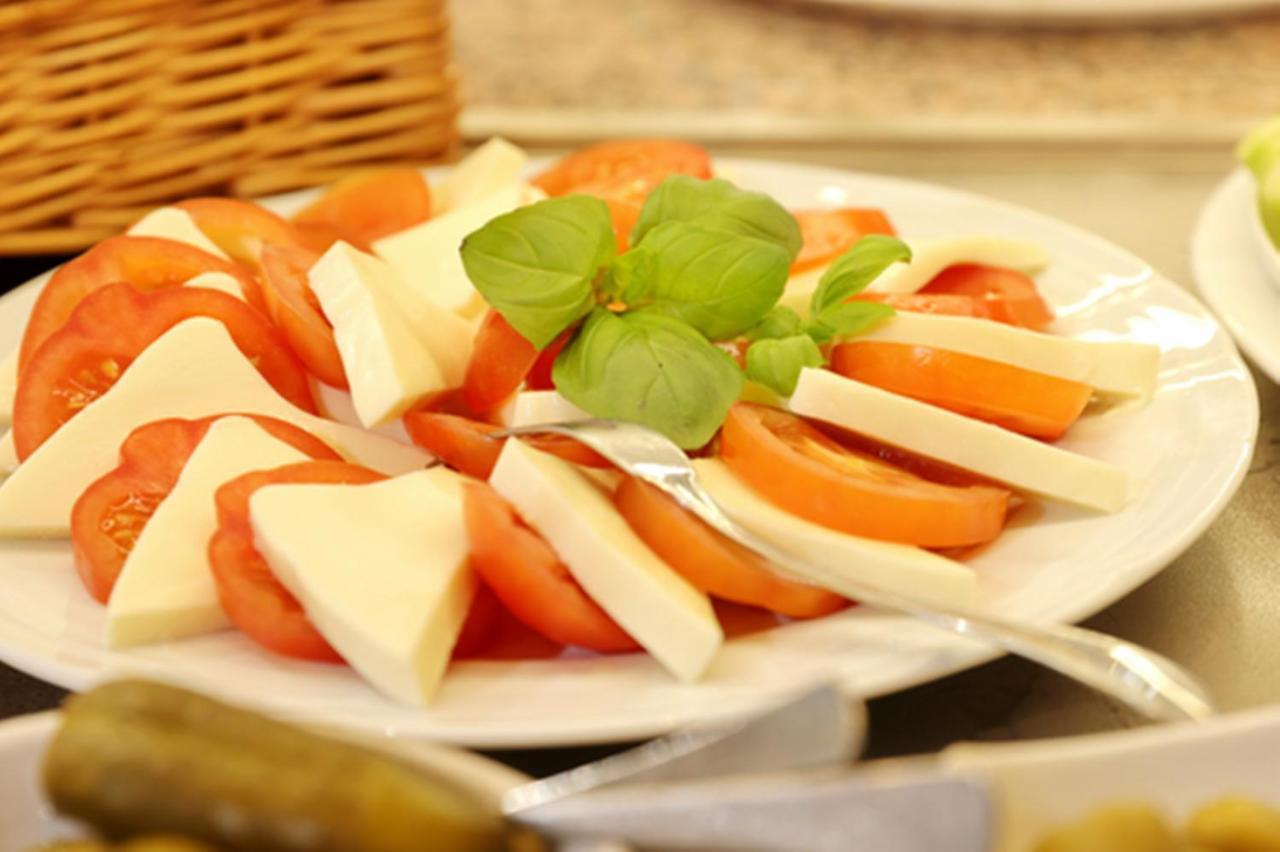 Unterschleißheim Hotel Alarun מראה חיצוני תמונה