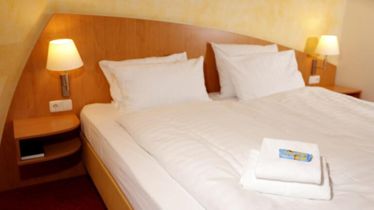 Unterschleißheim Hotel Alarun מראה חיצוני תמונה