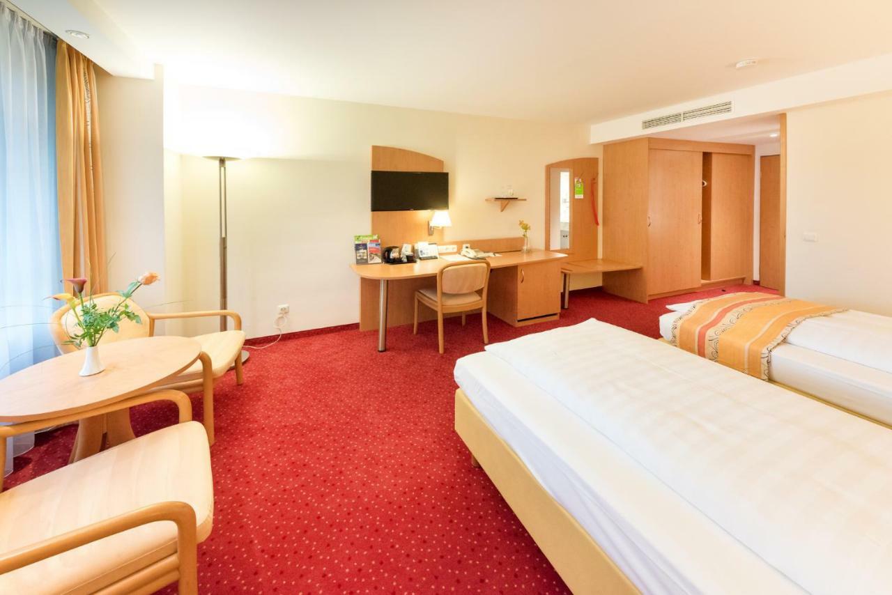Unterschleißheim Hotel Alarun מראה חיצוני תמונה